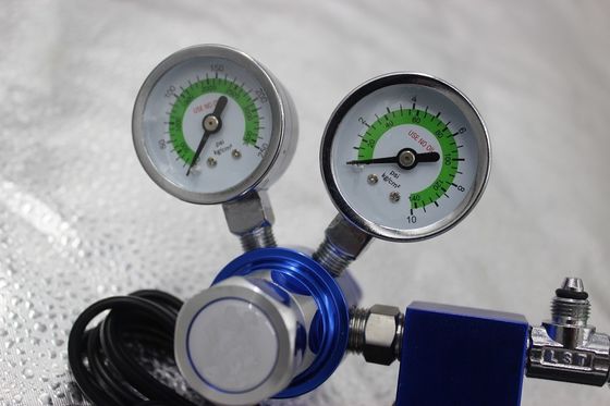 W21.8 G5/8 Reguladores de CO2 de acuarios con válvula de solenoide de salida 3500PSI Presión