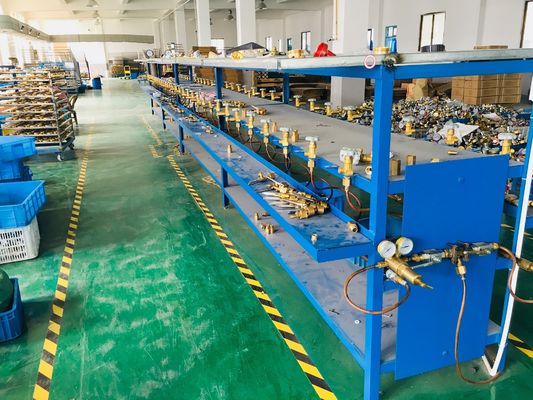 Válvulas de solenoides Acuarios Regulador de gases de CO2 con presión de salida 3500PSI y tanque de peces