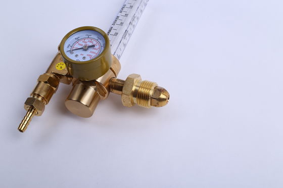 CGA320 y CGA580 Regulador de gas de soldadura con doble medidor de caudal de CO2 con reductor de gas de rosca de tornillo