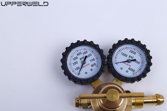 Regulador de gas de medios de gas estándar con presión de entrega de 0-400 PSI y salida de entrada de latón