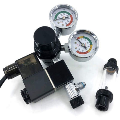 Regulador de CO2 del tanque de pescado con válvula de verificación con pantalla de doble calibre CGA320 Solenoide de rosca 110V