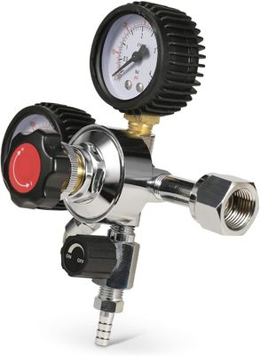 Tamaño de hilo W21.8 G5/8 Regulador de cerveza de proyección de CO2 de doble calibre para barril de cerveza y tanque de CO2