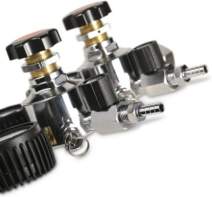 Tamaño de hilo W21.8 G5/8 Regulador de cerveza de proyección de CO2 de doble calibre para barril de cerveza y tanque de CO2