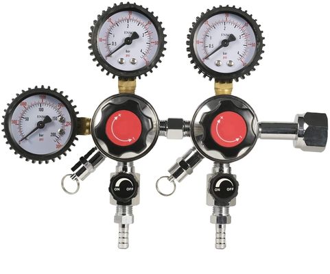 Inicio Cerveza de cerveza Regulador de doble calibre superior de CO2 con válvula de seguridad de alivio de presión