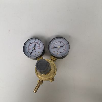 Regulador de gas de doble cabeza para reducción de presión personalizada en entornos industriales