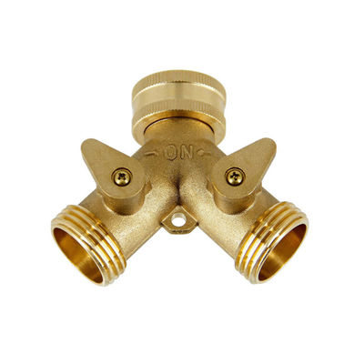 Adaptador de manguera de jardín de 4 vías de bronce