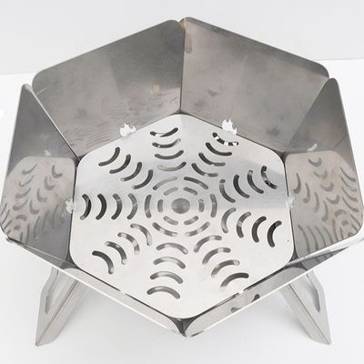Fuego de campaña de carbón de barbacoa portátil con diseño plegable superior 570mm*570mm*300cm