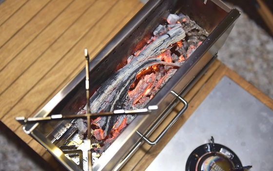 Tipo de metal de acero inoxidable BBQ de media unidad de mesa incendiaria para acampar y picnic
