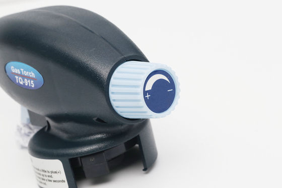 Arma de gas de butano con linterna de color personalizada soportada por ODM para profesionales culinarios