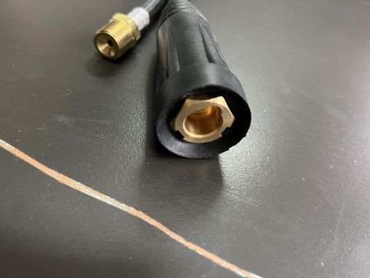 Apoyo personalizado para el conector de alimentación 10-25 enchufe a M16 * 1.5 adaptador de tuerca giratoria femenina